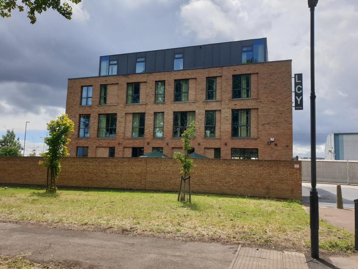 London City Airport Hotel Экстерьер фото