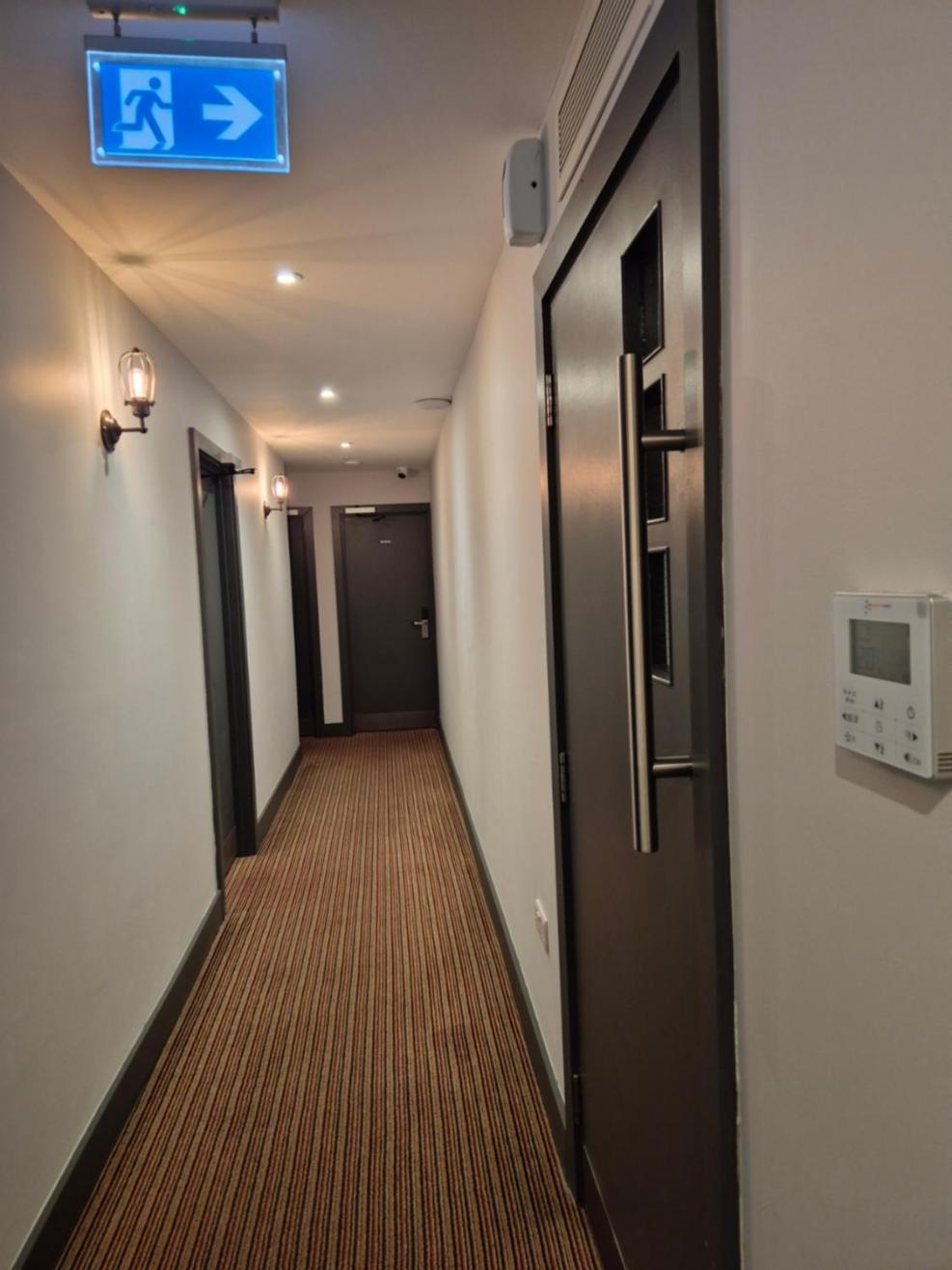 London City Airport Hotel Экстерьер фото