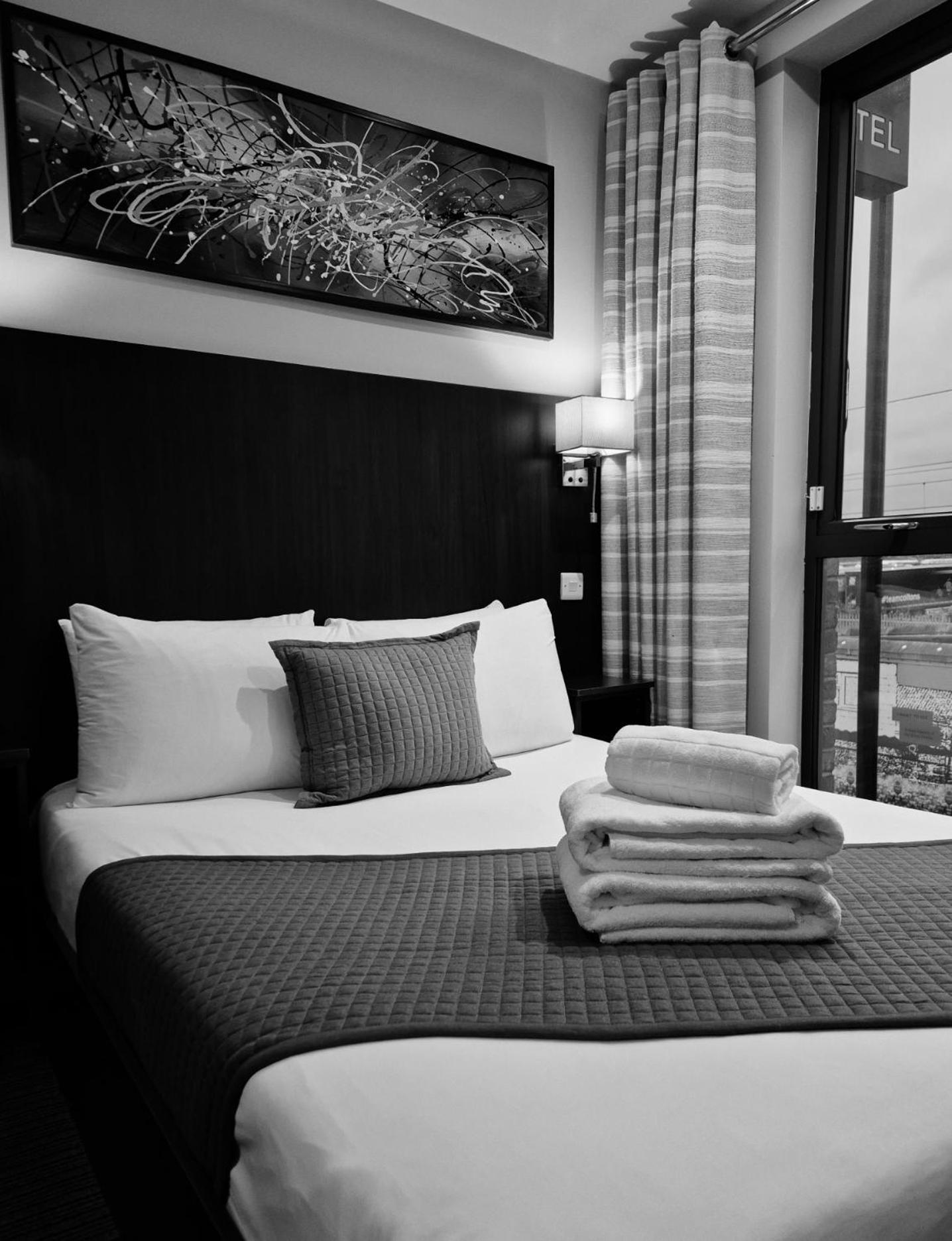 London City Airport Hotel Экстерьер фото