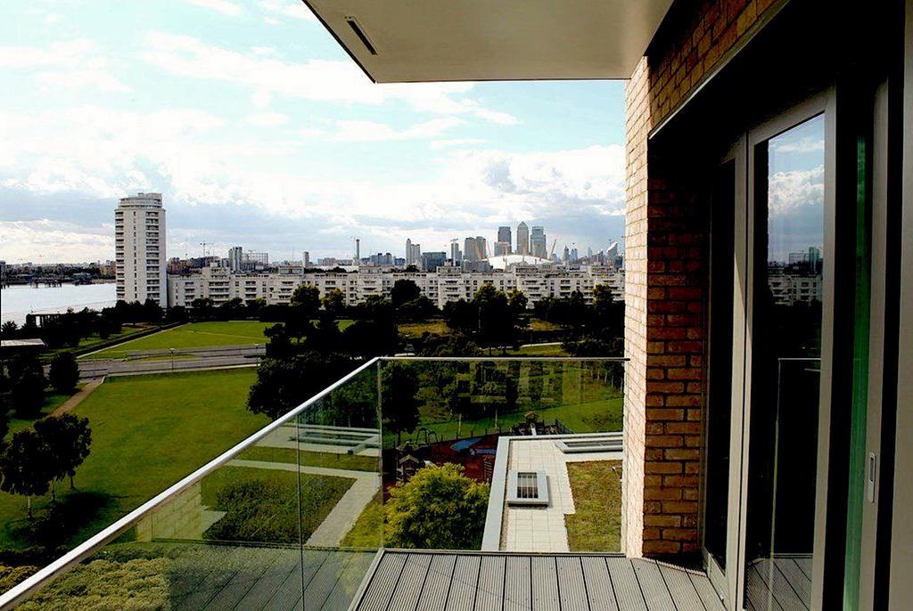 London City Airport Hotel Экстерьер фото