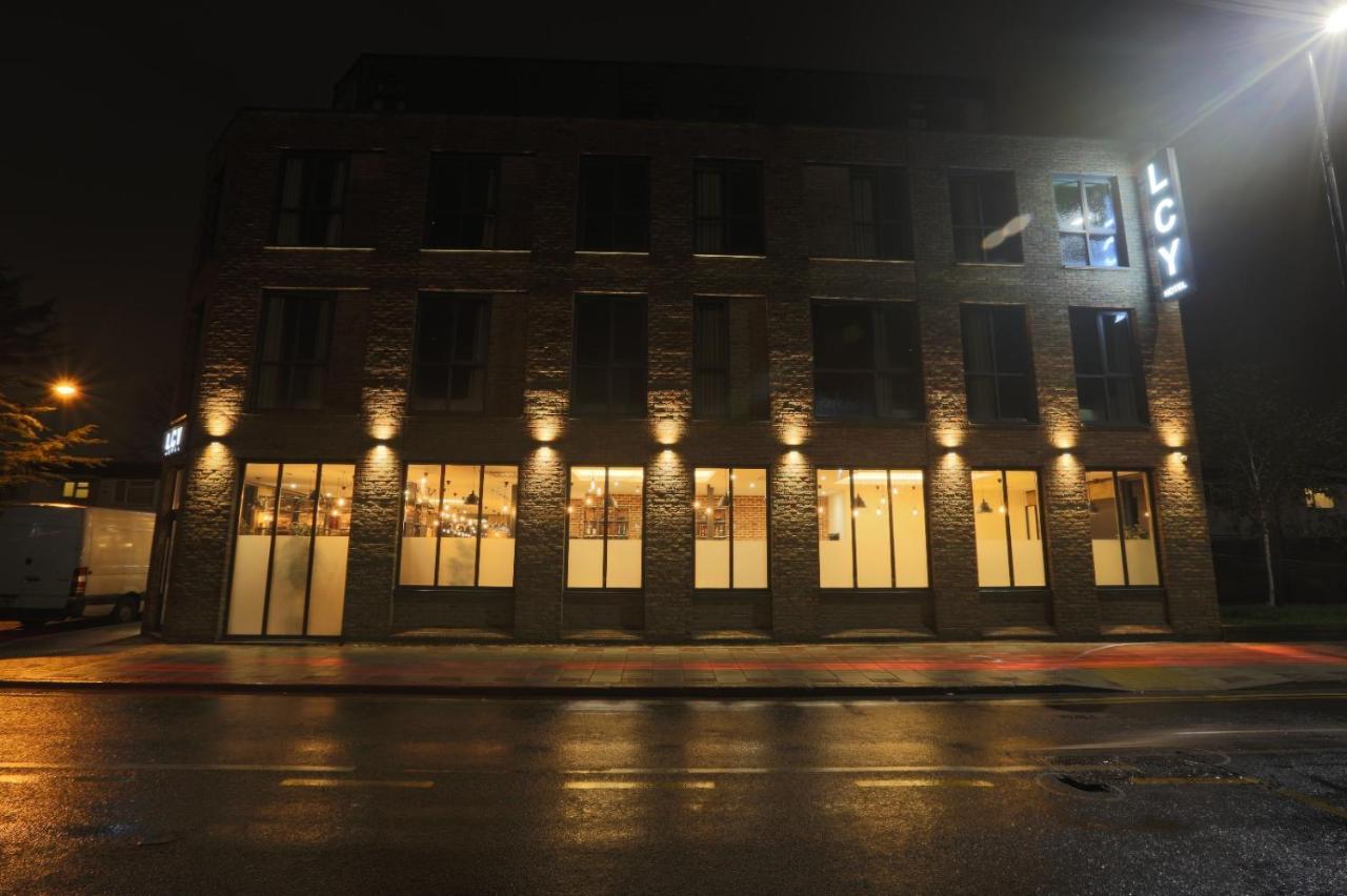 London City Airport Hotel Экстерьер фото