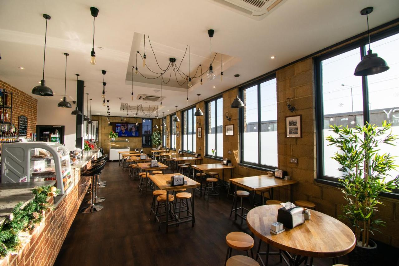 London City Airport Hotel Экстерьер фото